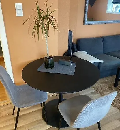 Apartment Med Sydvendt Balkong Alesund